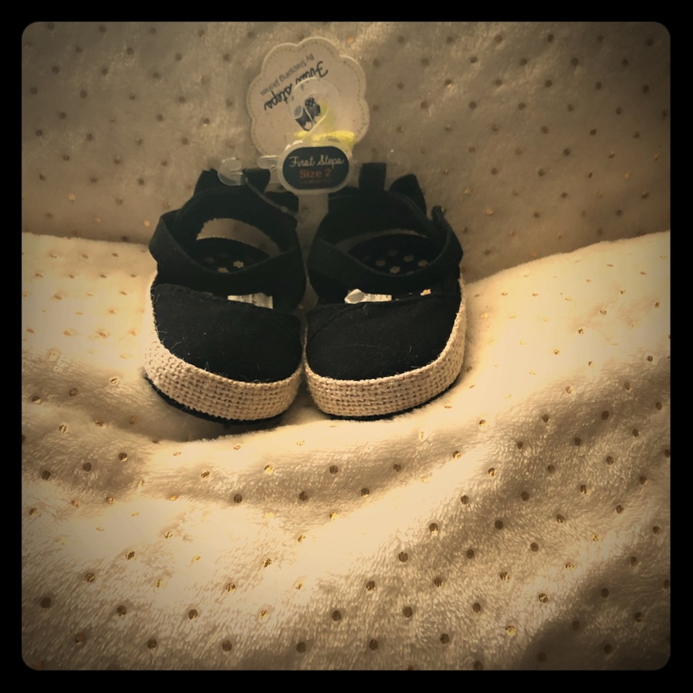 BRAND NEW BABY SHOES